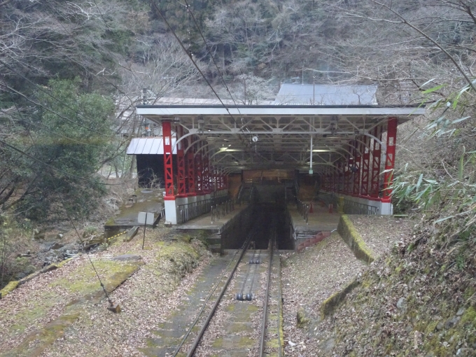 鉄道乗車記録の写真:車窓・風景(3)        「極楽橋を出発しました。」