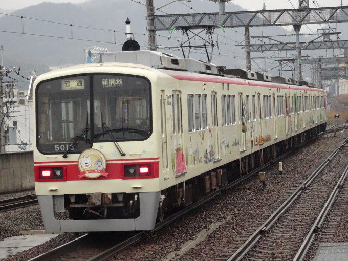 鉄道乗車記録の写真:列車・車両の様子(未乗車)(3)        「岡場駅を出発する｢たのし~ずん｣です。」