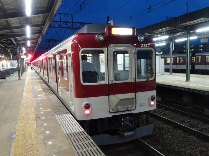 鉄道乗車記録の写真:乗車した列車(外観)(1)        「乗車した｢AX17｣です。名古屋線から大阪線に戻って来たようです。」