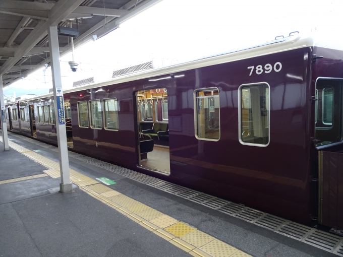 鉄道乗車記録の写真:乗車した列車(外観)(1)        「元#7310の#7890です。」