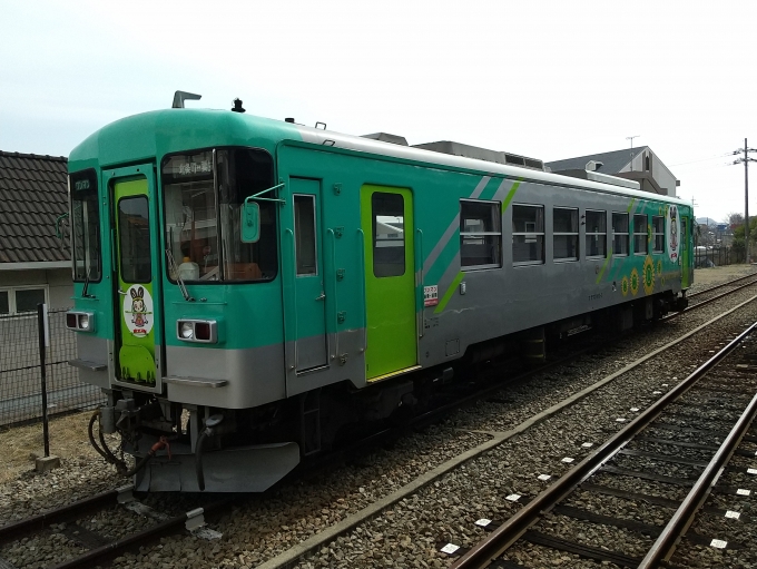 鉄道乗車記録の写真:列車・車両の様子(未乗車)(7)        「元三木鉄道のミキ300-104のフラワ2000-3の反対側の写真です。」