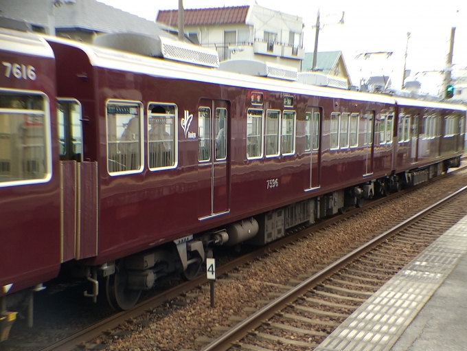 鉄道乗車記録の写真:列車・車両の様子(未乗車)(3)        「7031Fに組み込む際にT車化された7596(元7516)です。」