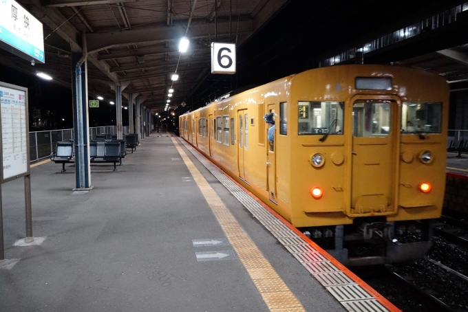 鉄道乗車記録の写真:乗車した列車(外観)(1)          「正）下関〜厚狭」