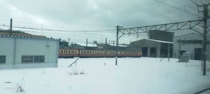 鉄道乗車記録の写真:列車・車両の様子(未乗車)(3)        「トキ鉄の国鉄色」