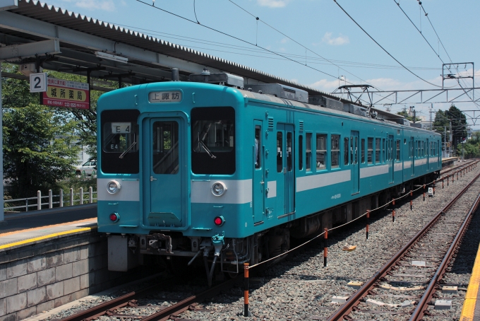 鉄道乗車記録の写真:乗車した列車(外観)(3)        「新城駅にて列車交換のため7分ほど停車」