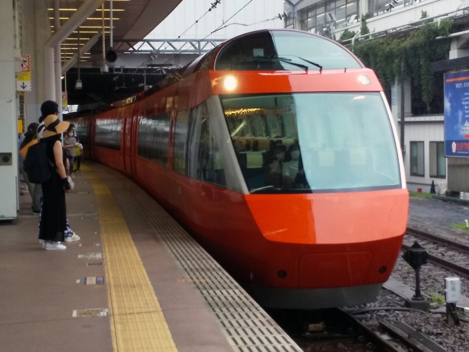 鉄道乗車記録の写真:乗車した列車(外観)(1)     「小田急GSE 70051」