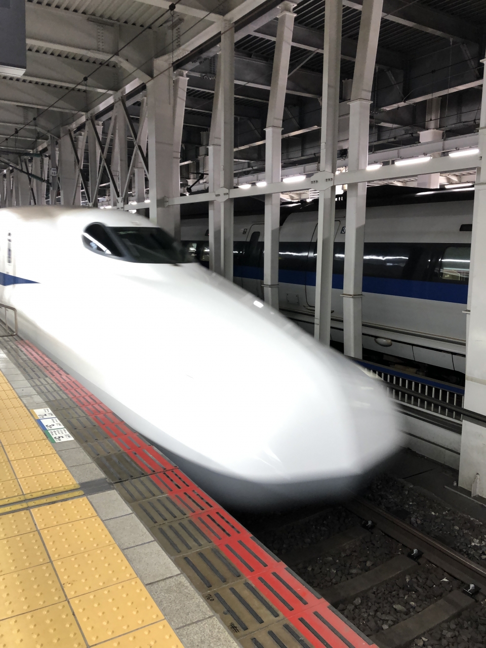 鉄道乗車記録「博多駅から広島駅」乗車した列車(外観)の写真(2) by Kusmin 撮影日時:2021年04月22日