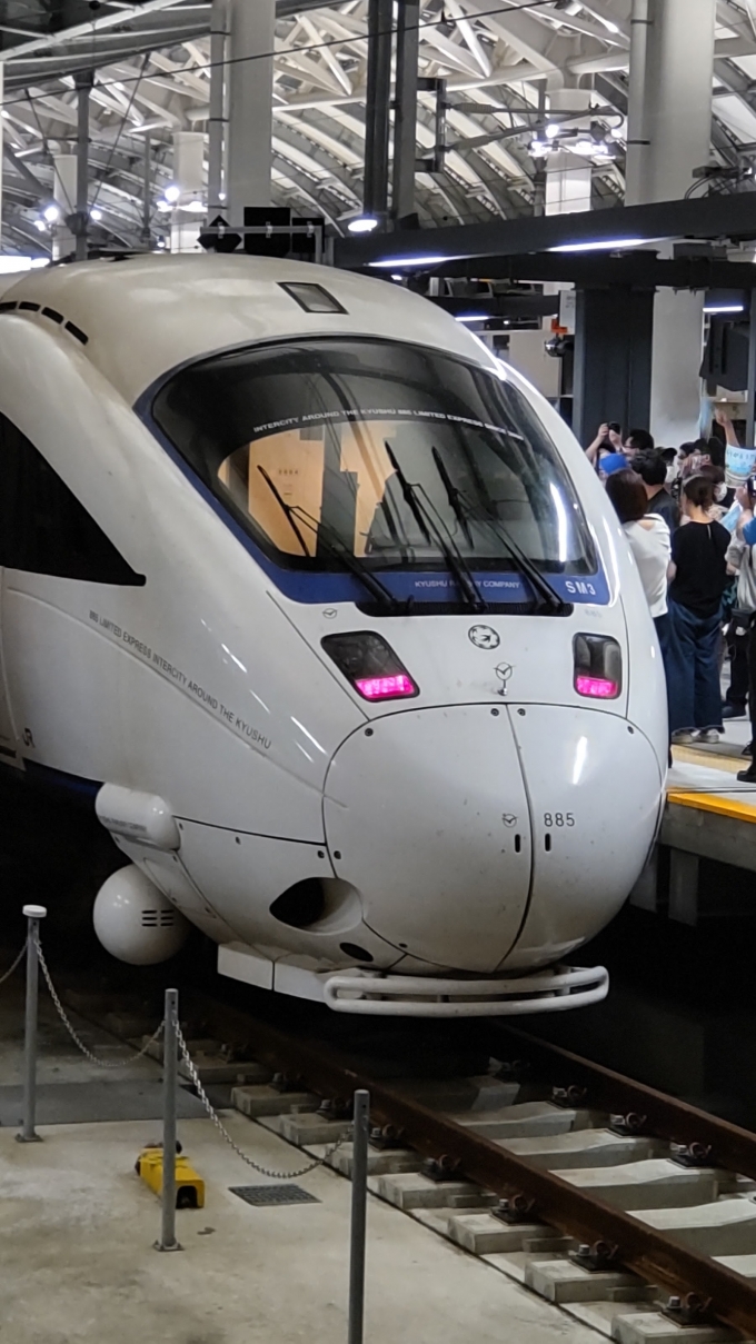 鉄道乗車記録の写真:列車・車両の様子(未乗車)(3)        「長崎駅到着の最終電車かもめ45号です。」