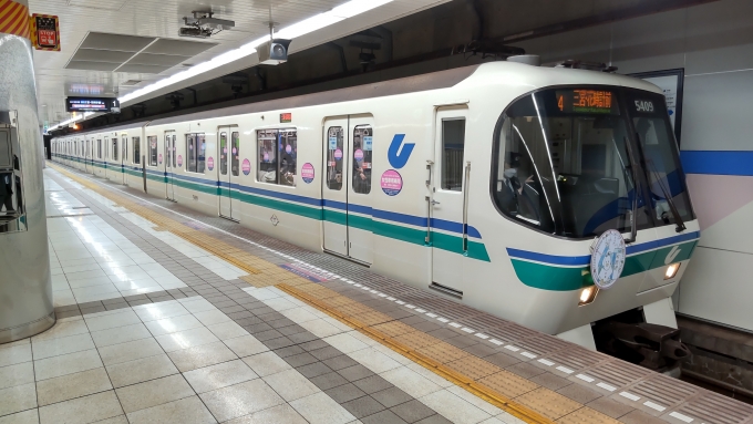 鉄道乗車記録の写真:乗車した列車(外観)(1)          「JR神戸線の運転見合せによる振替輸送で乗車」