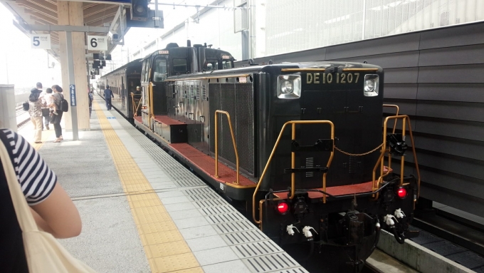 鉄道乗車記録の写真:列車・車両の様子(未乗車)(1)        「熊本駅にいたＳＬ人吉号です。」