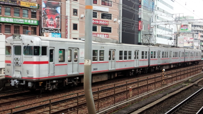鉄道乗車記録の写真:列車・車両の様子(未乗車)(2)        「JR で新大阪に行く時に山陽3000形が折り返してました。」