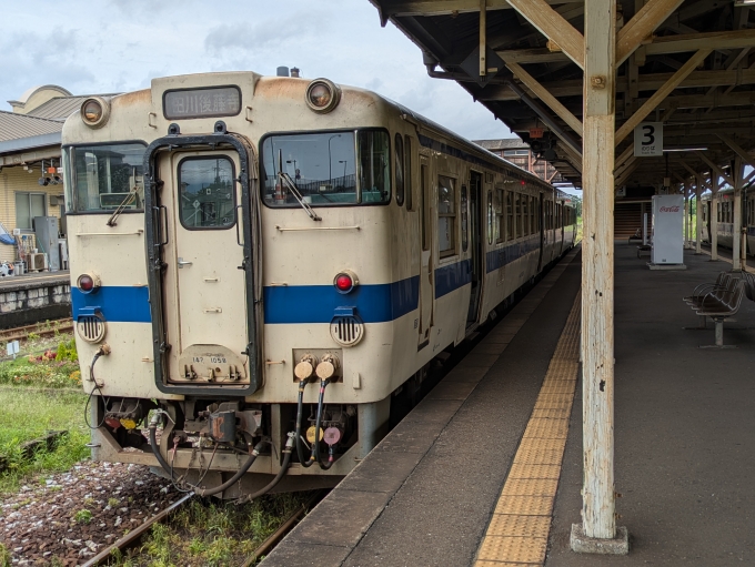 鉄道乗車記録の写真:列車・車両の様子(未乗車)(3)        「対の車両、キハ47 1058です。」