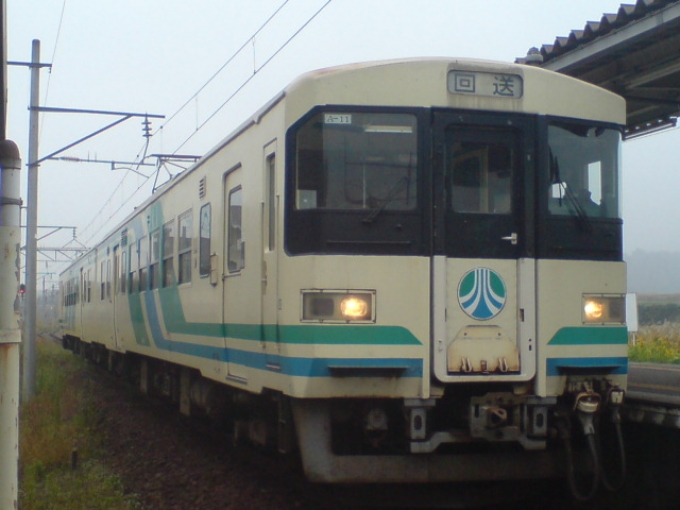 鉄道乗車記録の写真:乗車した列車(外観)(1)        「初乗り、福島市吉倉ＬＰエスポワール２１０」