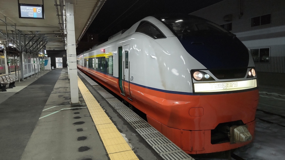 鉄道乗車記録「浪岡駅から青森駅」乗車した列車(外観)の写真(1) by TANAKAI 撮影日時:2021年12月05日