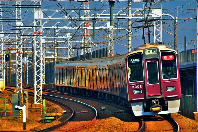 鉄道乗車記録の写真:乗車した列車(外観)(1)          「乗車した列車。9302F。
撮影場所異なります。

」