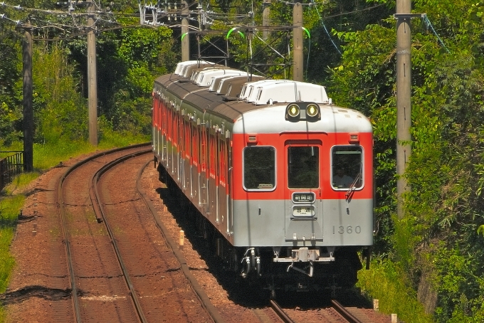 鉄道乗車記録の写真:乗車した列車(外観)(1)          「乗車した列車。1360Fです。
撮影場所異なります。」