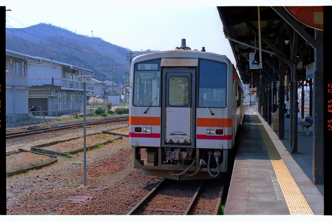 鉄道乗車記録の写真:列車・車両の様子(未乗車)(3)        「キハ120 343。」