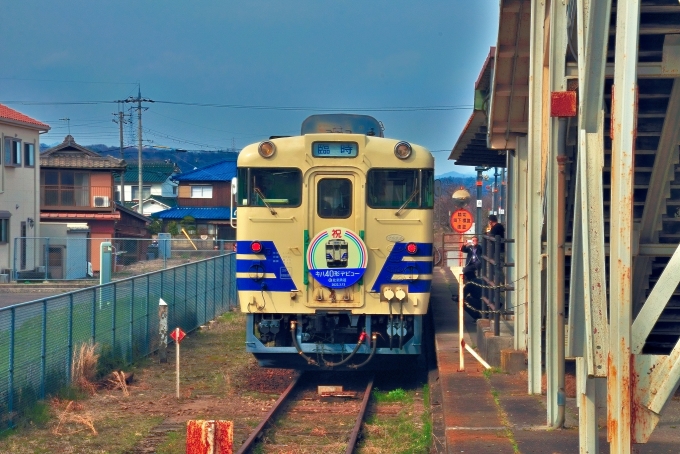 鉄道乗車記録の写真:列車・車両の様子(未乗車)(6)        「キハ40形デビューのヘッドマーク。」