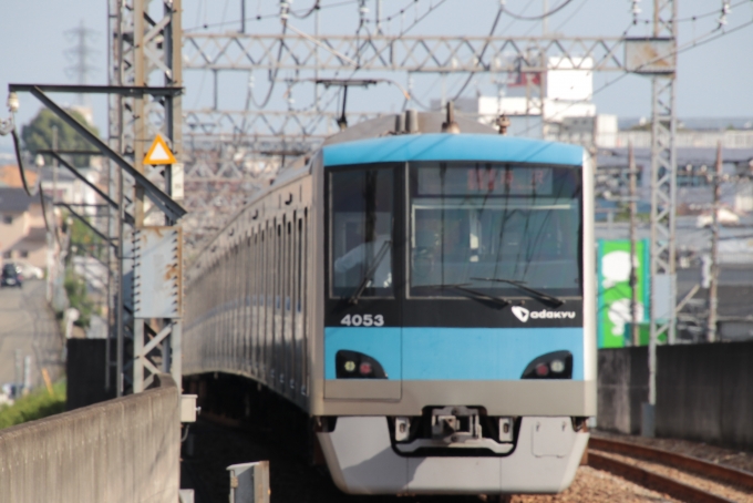 鉄道乗車記録の写真:乗車した列車(外観)(2)        「相模大野で、快速急行藤沢行きに乗り換え」