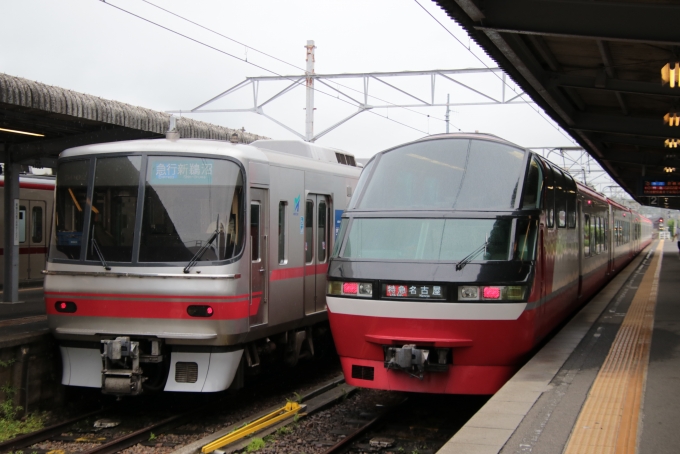 鉄道乗車記録の写真:乗車した列車(外観)(1)          「パノラマスーパー1200系(1111F)に乗車」