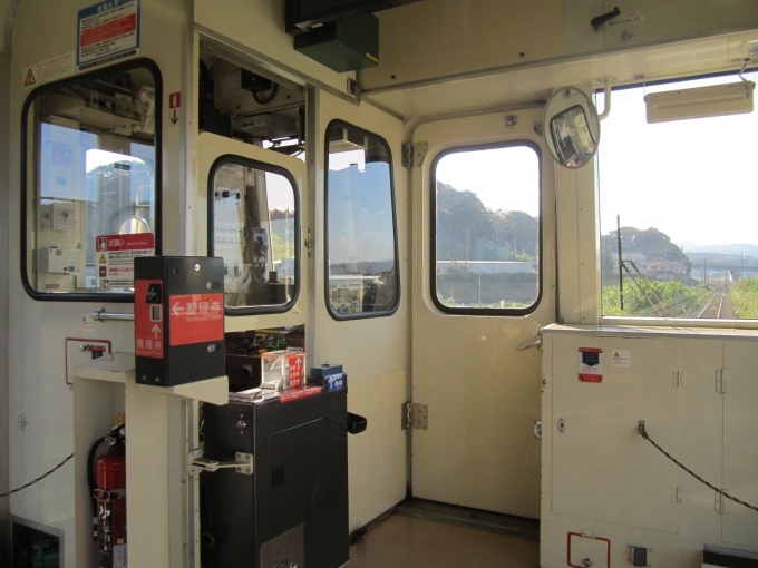 鉄道乗車記録の写真:車内設備、様子(1)          「乗車したキハ120-307の車内」