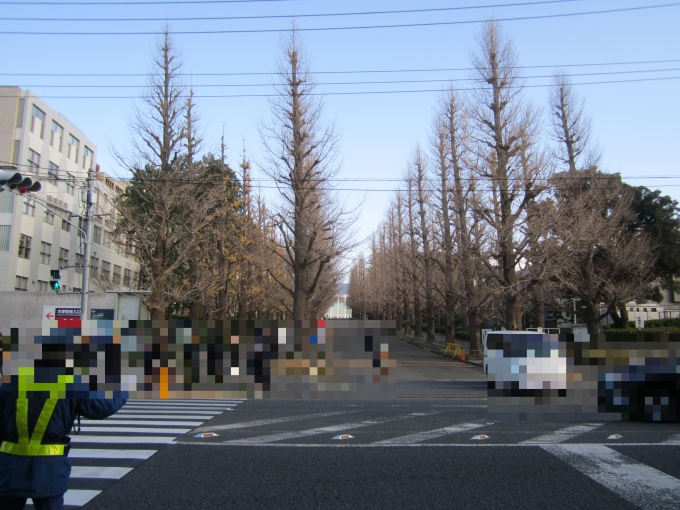 鉄道乗車記録の写真:車窓・風景(2)        「日吉駅前（慶応大学キャンパス）」