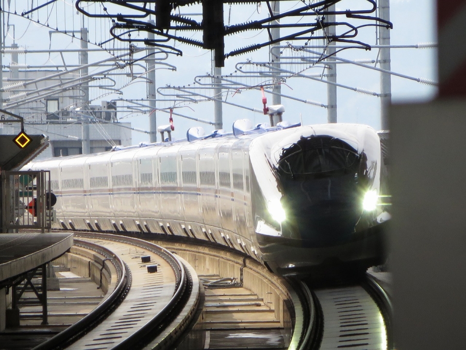 鉄道乗車記録「新高岡駅から富山駅」乗車した列車(外観)の写真(1) by JA778A 撮影日時:2015年03月15日