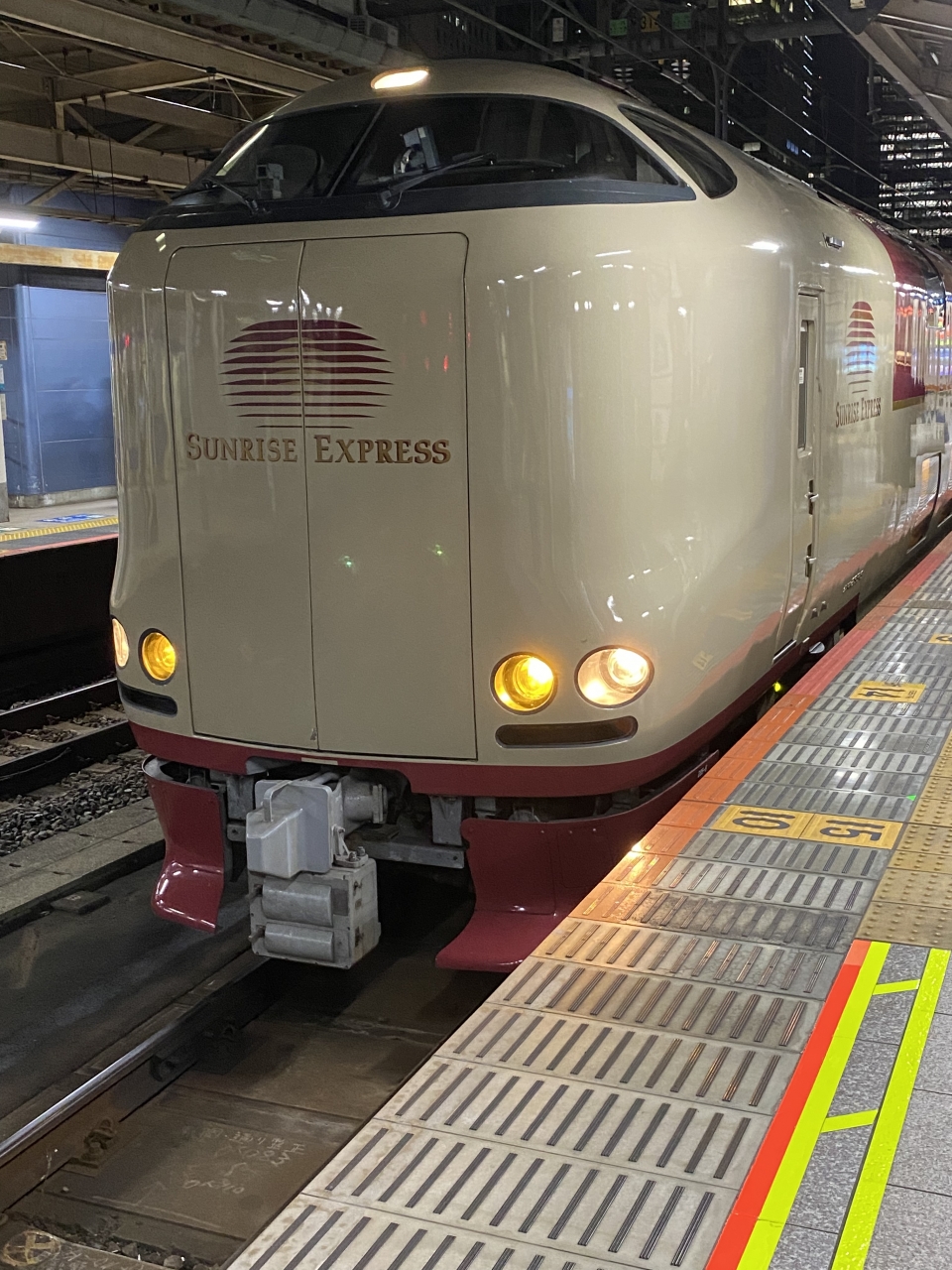 鉄道乗車記録「東京駅から高松駅」乗車した列車(外観)の写真(1) by Tomo 撮影日時:2021年07月15日