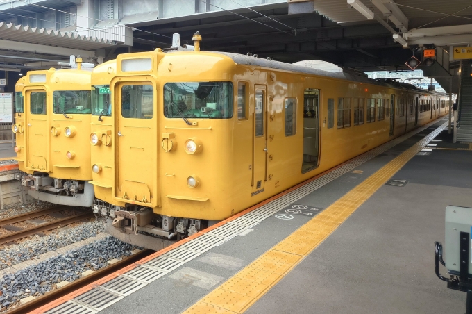 鉄道乗車記録の写真:乗車した列車(外観)(1)     「クハ115-3002ほか115系電車」