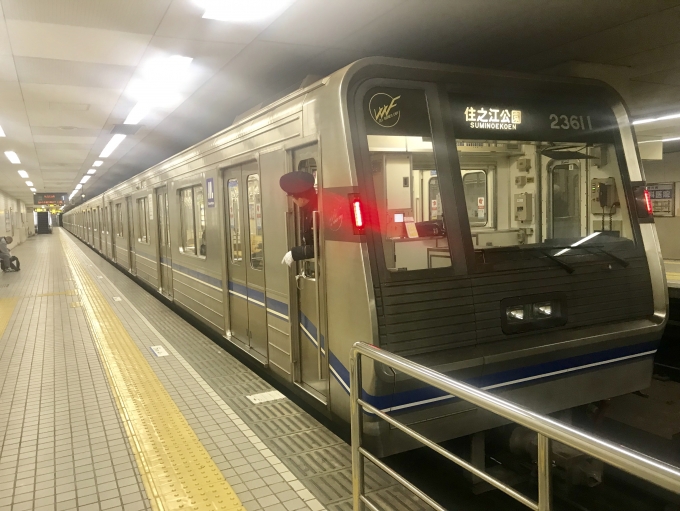 鉄道乗車記録の写真:乗車した列車(外観)(1)        「北加賀屋駅に入線した乗車列車。」