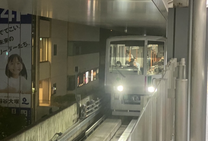 鉄道乗車記録の写真:乗車した列車(外観)(1)        「日暮里駅に到着した乗車列車。」