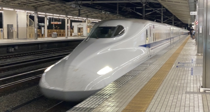 鉄道乗車記録の写真:乗車した列車(外観)(1)          「岐阜羽島駅に入線する乗車列車。」