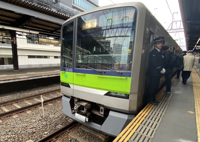 鉄道乗車記録の写真:乗車した列車(外観)(1)          「笹塚駅で出発待機中の乗車列車」
