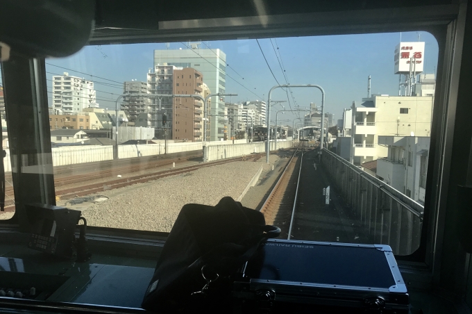 鉄道乗車記録の写真:車窓・風景(4)        「武蔵境駅到着前の前面展望。」