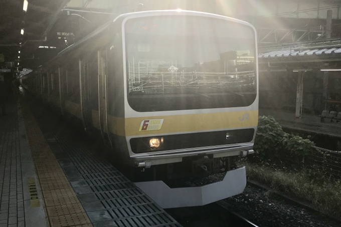 鉄道乗車記録の写真:乗車した列車(外観)(1)        「四ツ谷駅に到着する乗車車両」