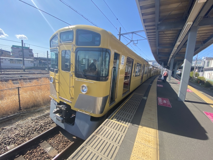 鉄道乗車記録の写真:乗車した列車(外観)(1)        「玉川上水駅で出発待機中の乗車列車。」