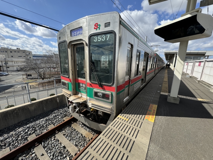 鉄道乗車記録の写真:乗車した列車(外観)(1)        「芝山千代田駅に到着した乗車列車。」