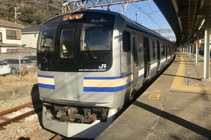 鉄道乗車記録の写真:乗車した列車(外観)(1)        「逗子駅で主発待機中の乗車列車。」