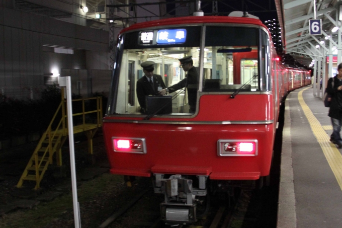 鉄道乗車記録の写真:乗車した列車(外観)(1)        「名鉄岐阜駅に到着。下車後に撮影した乗車列車。」