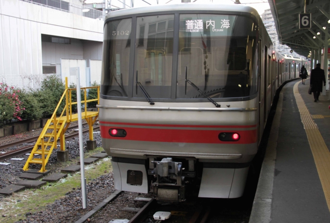 鉄道乗車記録の写真:乗車した列車(外観)(1)        「名鉄岐阜駅で出発待機中の乗車列車。」