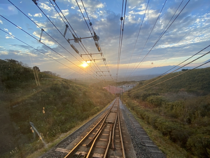 鉄道乗車記録の写真:車窓・風景(3)        「走行中の後方展望。」