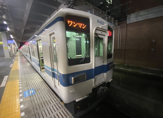 鉄道乗車記録の写真:乗車した列車(外観)(1)          「坂戸駅で出発待機中の乗車列車。」