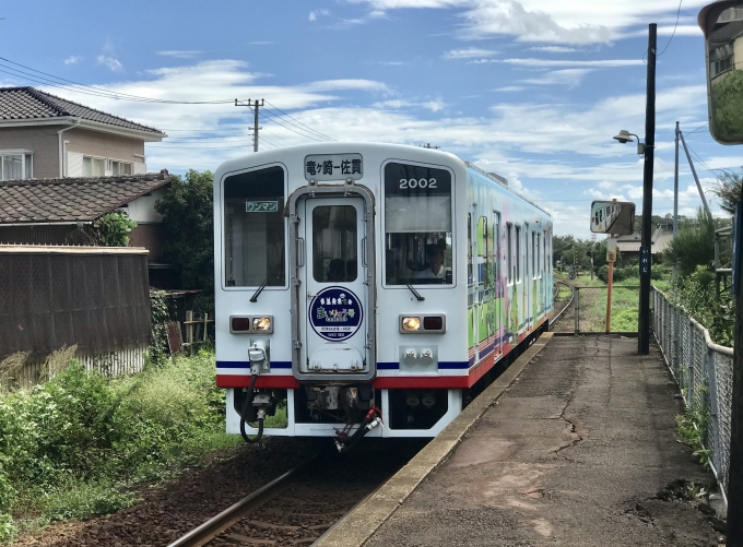 鉄道乗車記録の写真:乗車した列車(外観)(1)          「入地駅に入線する乗車車両。」