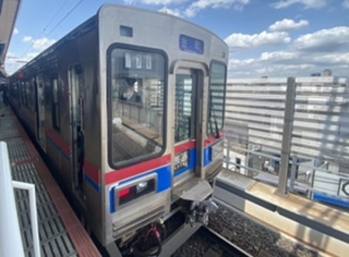 鉄道乗車記録の写真:乗車した列車(外観)(1)        「京成高砂駅で出発待機中の乗車列車。」