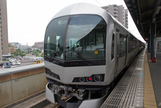 鉄道乗車記録の写真:乗車した列車(外観)(4)        「坂出駅到着後の乗車列車。」