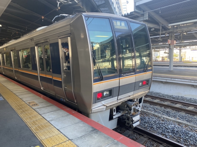 鉄道乗車記録の写真:乗車した列車(外観)(1)        「新大阪駅に到着した乗車列車。」