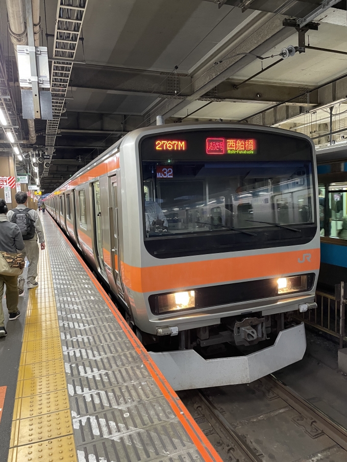 鉄道乗車記録の写真:乗車した列車(外観)(1)          「大宮駅に西船橋行きが止まっているのが不思議です。」
