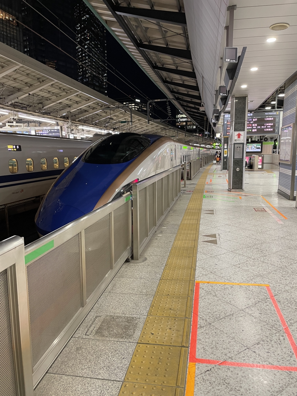 鉄道乗車記録「東京駅から富山駅」乗車した列車(外観)の写真(1) by まこりん45 撮影日時:2021年11月12日