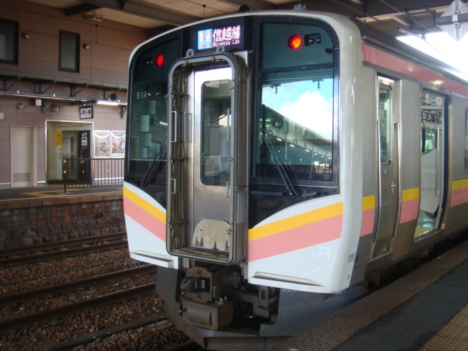 鉄道乗車記録の写真:乗車した列車(外観)(1)          「折り返しの電車になる。
新津駅にて。」