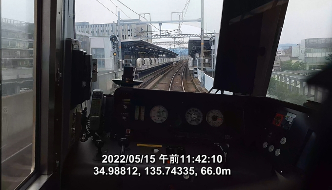 鉄道乗車記録の写真:車窓・風景(12)        「後ろに離れていく梅小路京都西駅」